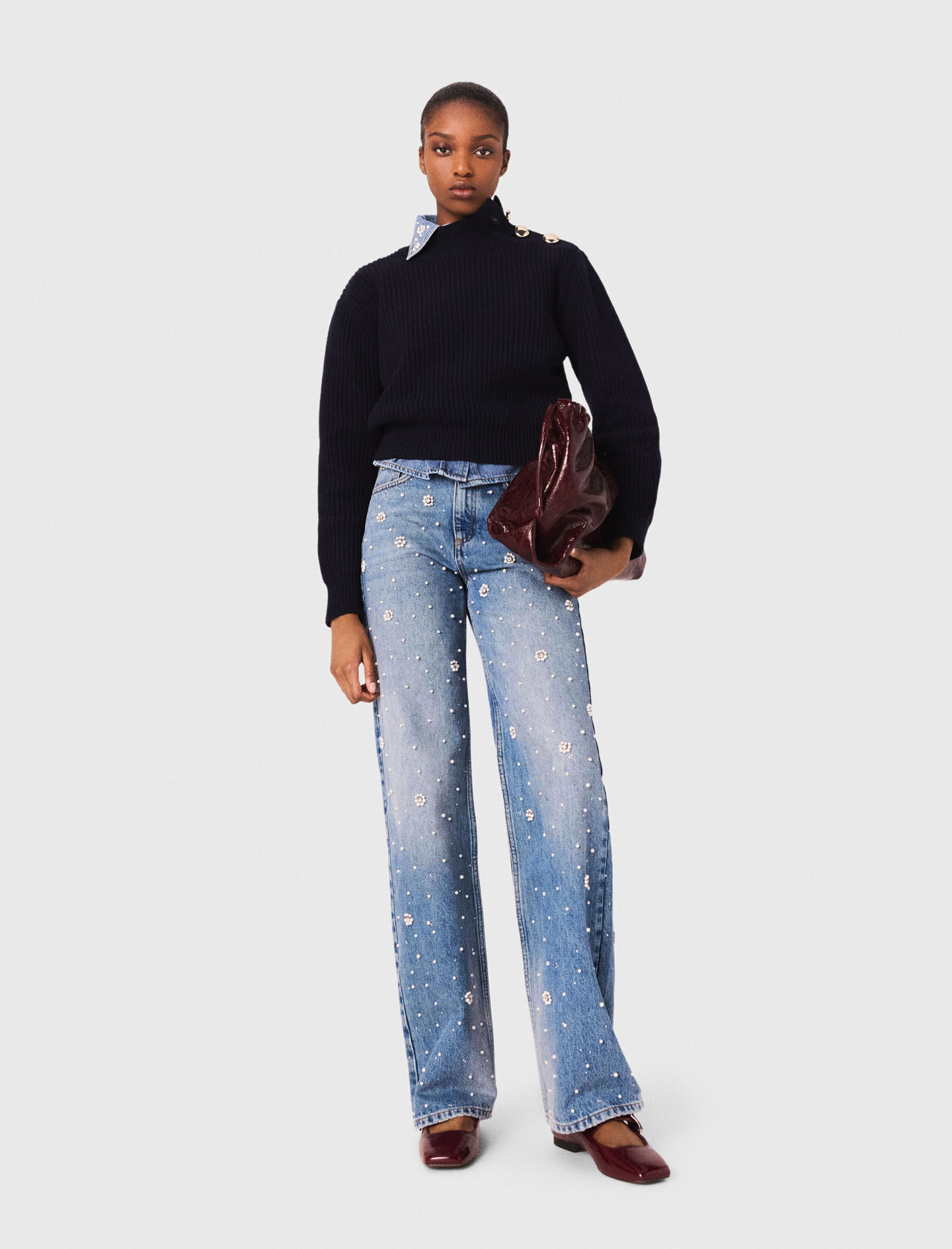 Pantalones vaqueros con pernera ancha bordados