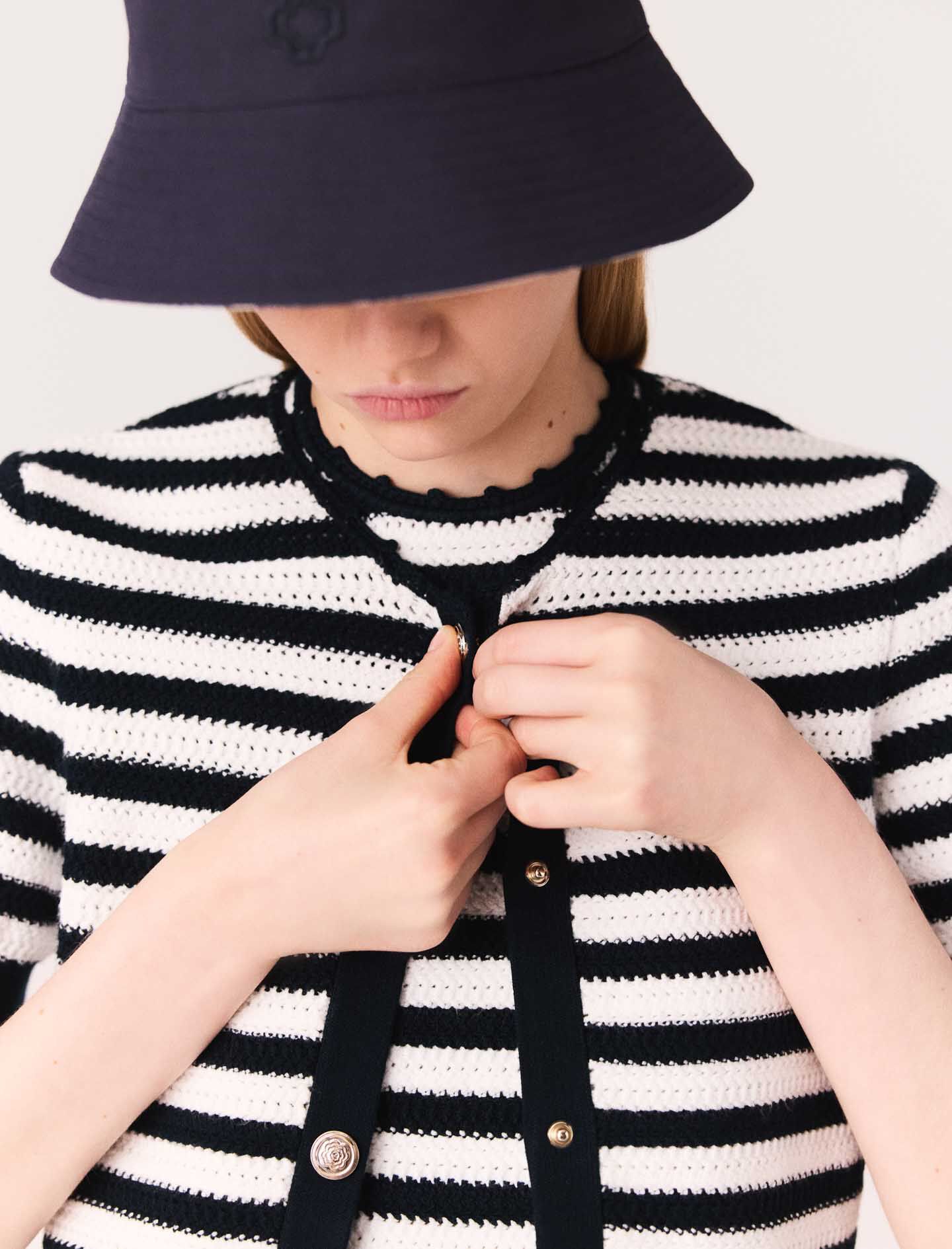 Cardigan corto de ganchillo