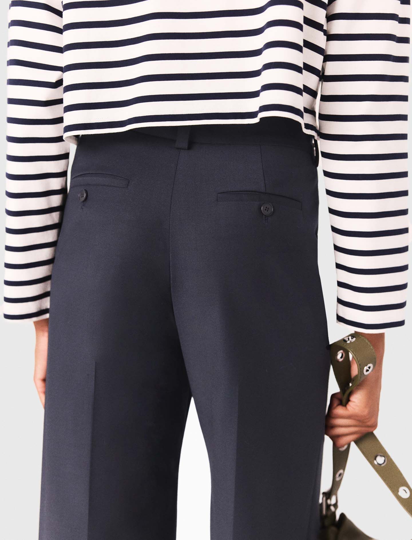 Pantalones de traje con detalle de cadena