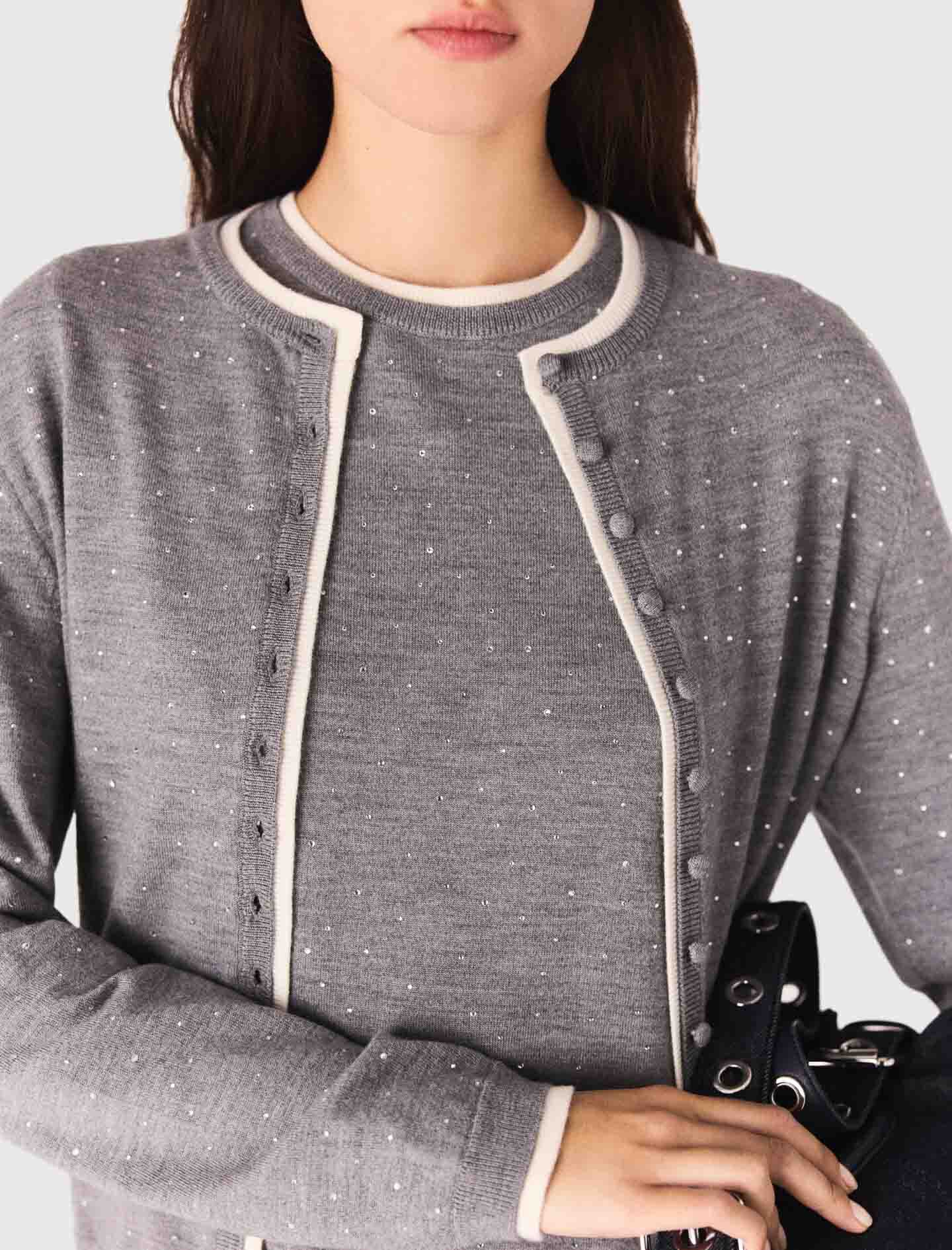 Cardigan tejido con adornos