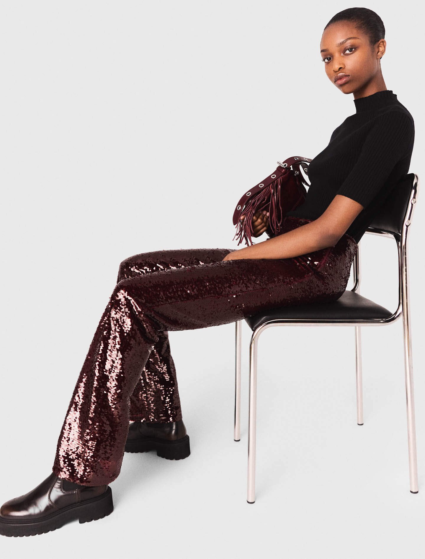 Pantalones bordados con lentejuelas