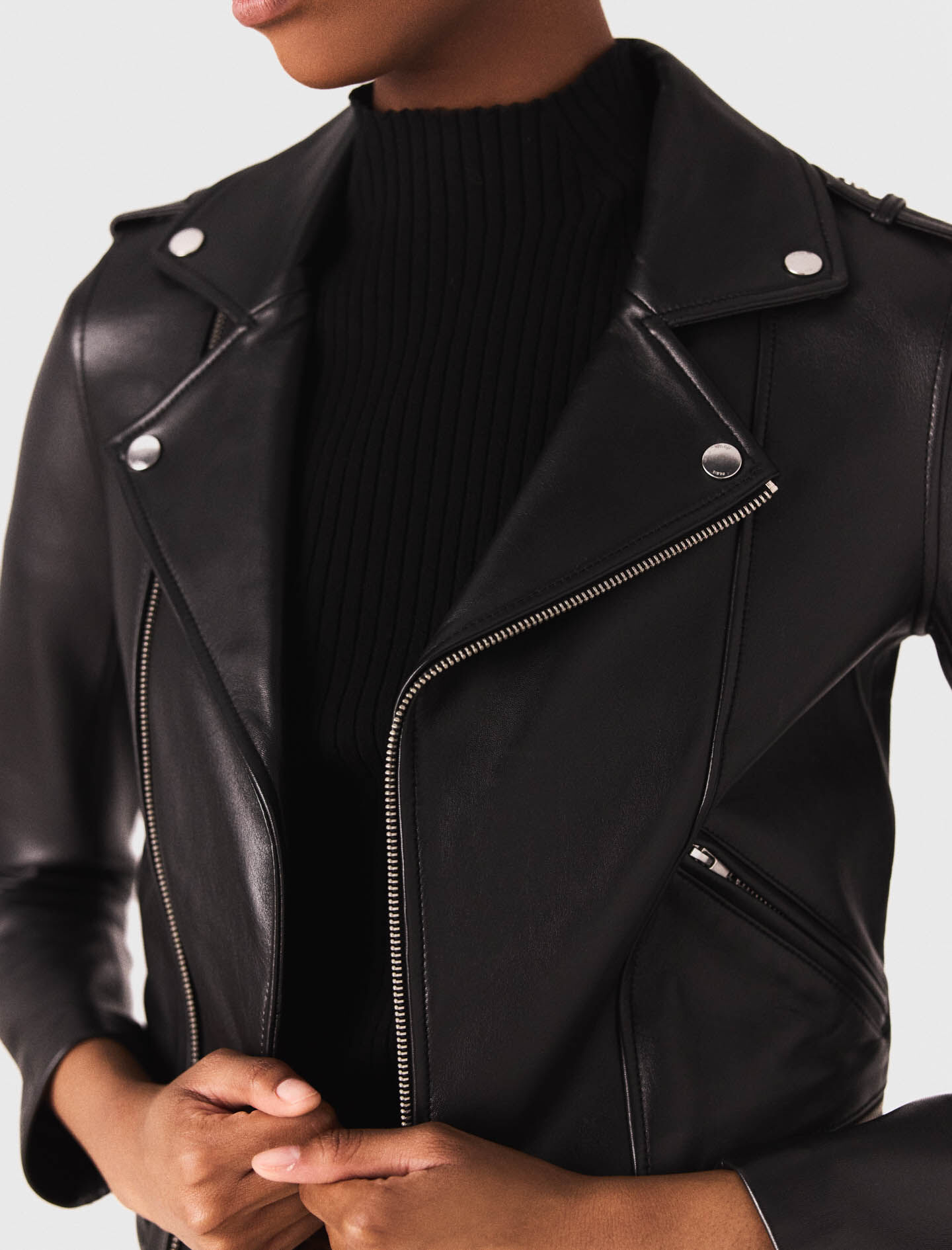 Chaqueta de cuero estilo motociclista