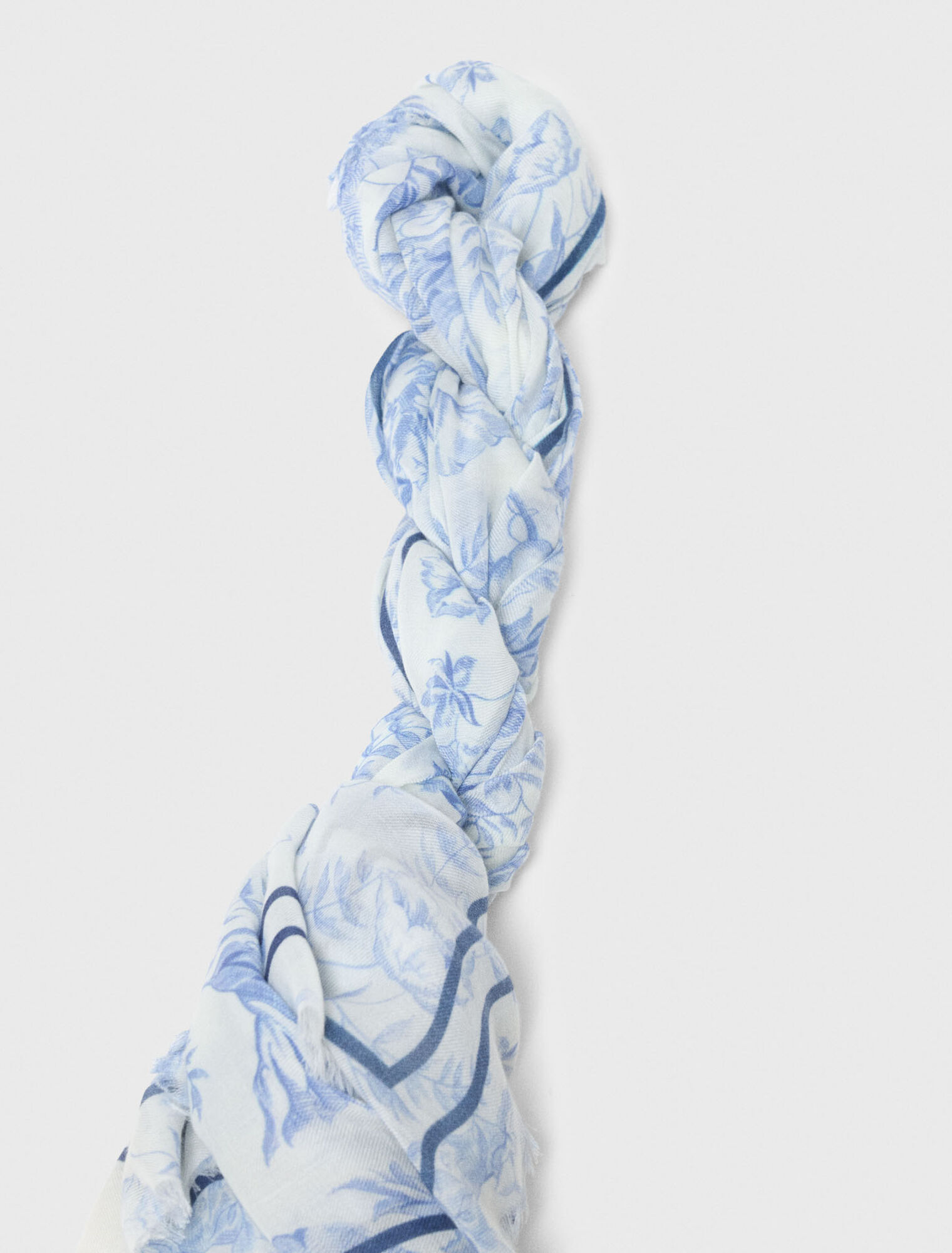 Pashmina de lana con estampado floral