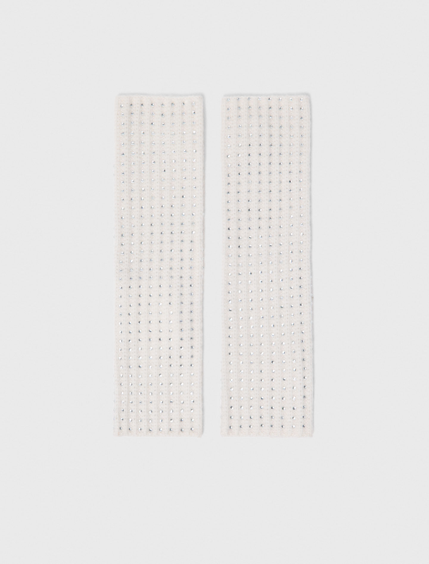 Guantes de lana y diamantes de imitación